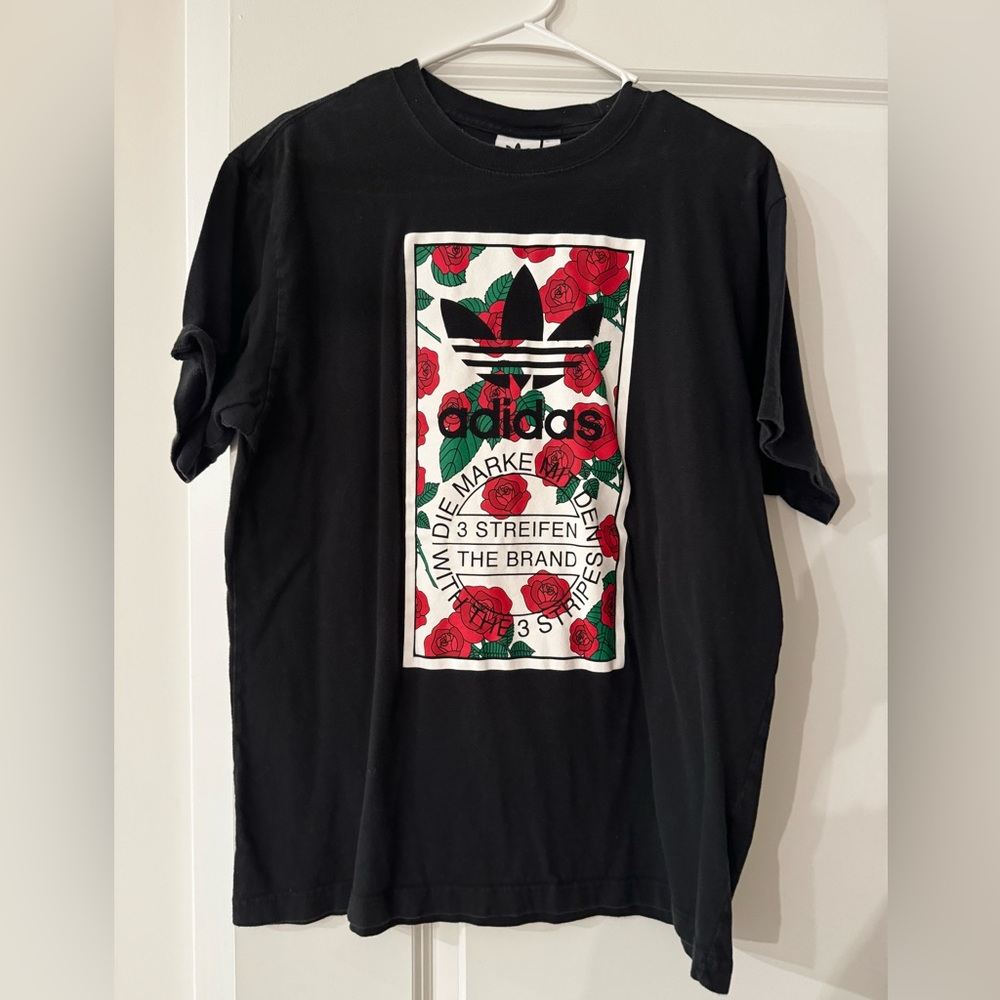Men’s size L Adidas t-shirt